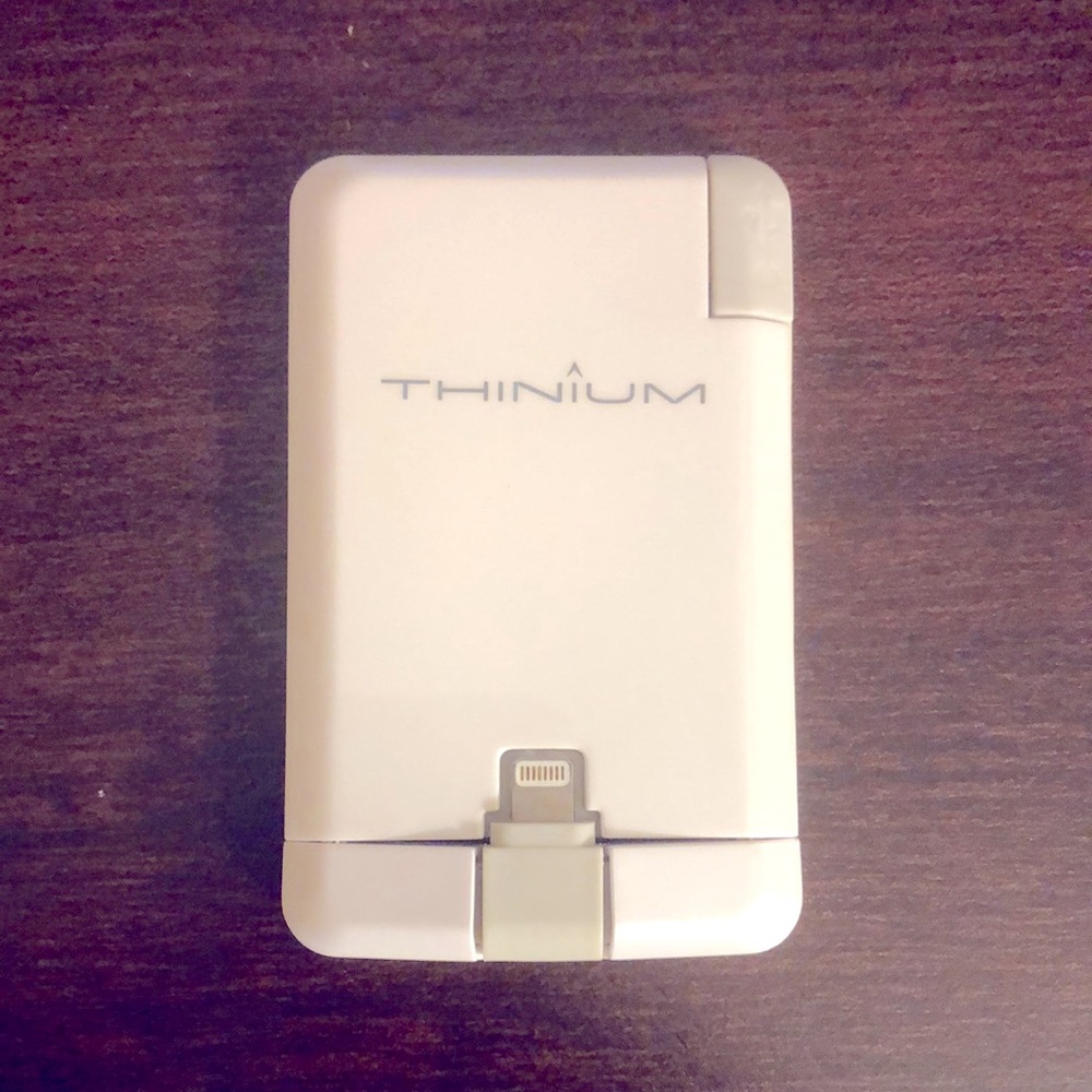 Thinium CHARGE Portable Wall Charger with MicroUSB or Lightning Connector